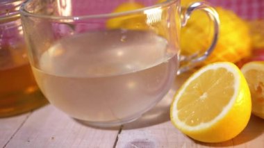 Ev yapımı limonata içeceği.