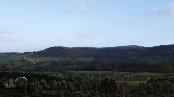 Vista de Holmfirth campo na Inglaterra Yorkshire — Vídeo de Stock