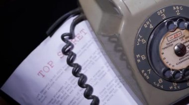 Çok gizli bilgilerle yardım hattı aranıyor 