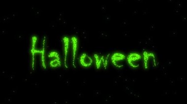 Cadılar Bayramı yavaş yavaş siyah arkaplan animasyonu üzerine yeşil parlak metinde belirir