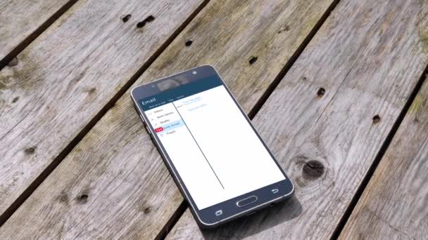 Spam Mails Downloaden Inbox Mobiele Telefoon Zoom Shot Selectieve Focus — Stockvideo