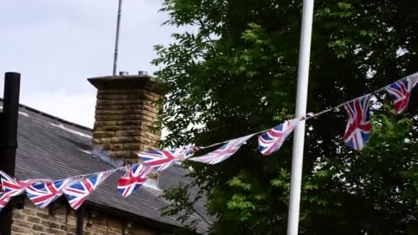 Union Jack British Flag Bunting Queen Jubilee Celebration Middle Shot — стокове відео