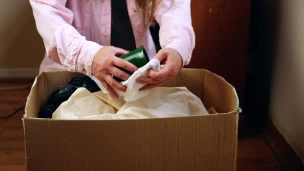 Packing Items Box Move New Home Medium Shot Selective Focus — Video Stock