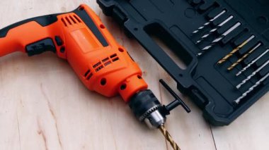 Elektrik matkabı ve diy diy medium 4k kule görüntüsü seçici odak
