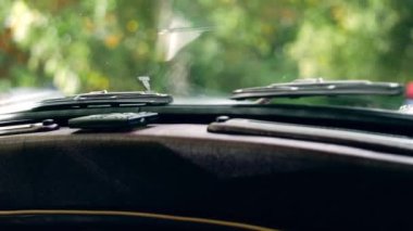 Klasik araba gösterge paneli ortam yakınlaştırma görüntüsü seçici odak noktası