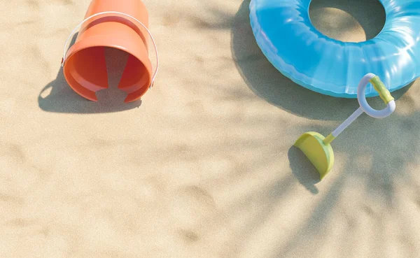Close Της Άμμου Κουβά Και Φτυάρι Φουσκωτό Δαχτυλίδι Στην Άμμο — Φωτογραφία Αρχείου