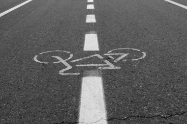 İşaretli bisiklet yolu