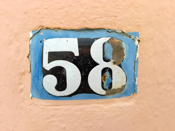 Número Cinquenta Oito Sinal Rua Fixado Parede — Fotografia de Stock