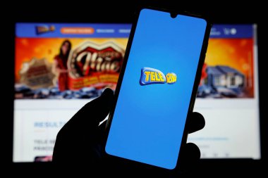 Minas Gerais, Brezilya - 23 Nisan 2022: TeleSena markalı akıllı telefon ekranı