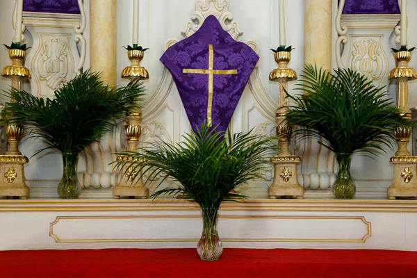 Holy Week Cross Covered Purple Fabric Period Lent Traditional Catholic — Stock Photo, Image