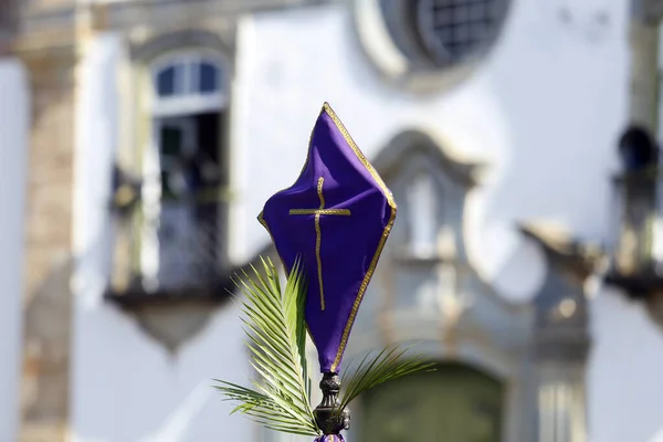 Semana Santa Cruz Cubierta Con Tela Púrpura Durante Procesión Celebración — Foto de Stock