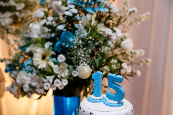 Pink Party Cake 15Th Birthday Blue Number Fifteen Pink Cake — Stockfoto