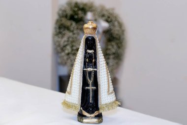 Aparecida Heykeli Leydimiz Nossa Sinyora Aparecida.