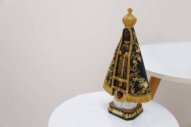 Aparecida Heykeli Leydimiz Nossa Sinyora Aparecida.