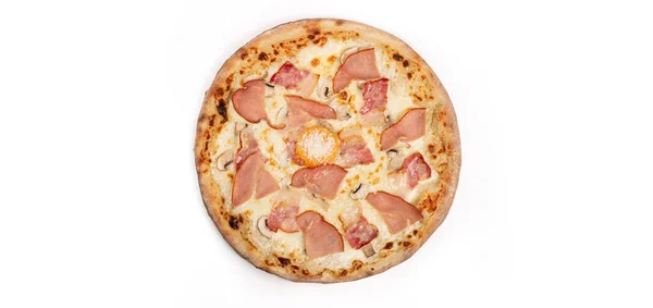 Pyszna Pizza Białym Tle Świeża Pizza Carbonara Szynką Bekonem Grzybami — Zdjęcie stockowe