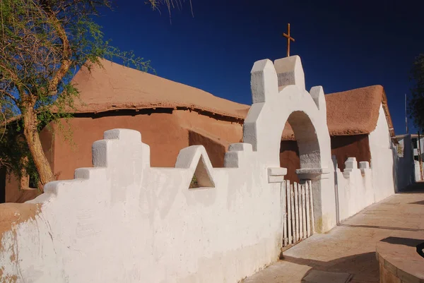 San Pedro de Atacama Kilisesi cephesi