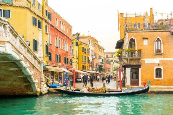Dezember 2021 Venedig Italien Blick Über Kanal Brücke Und Häuser — Stockfoto