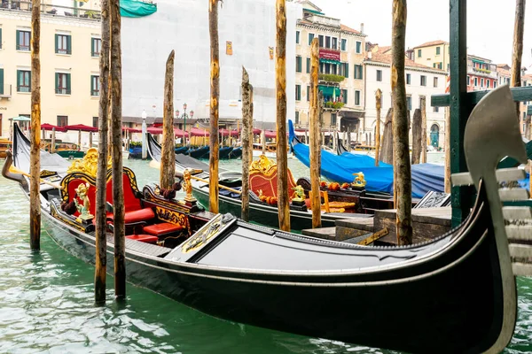Décembre 2021 Venise Italie Des Gondoles Amarrées Hôtel Venise — Photo