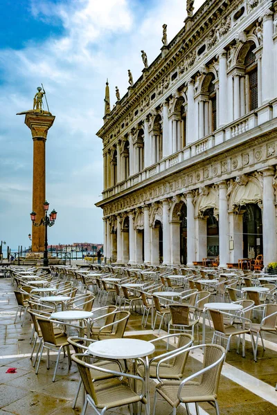 December 2021 Venetië Italië Tafels Stoelen Het Terras Van Caff — Stockfoto