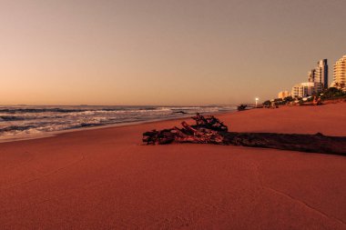 Kwa-Zulu Natal Güney Afrika 'da Durban yakınlarındaki Umhlanga Kayalıkları' nın sahil manzarası