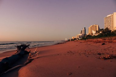 Kwa-Zulu Natal Güney Afrika 'da Durban yakınlarındaki Umhlanga Kayalıkları' nın sahil manzarası