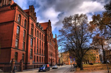 Polonya 'nın Wroclaw (Breslau, Wroclaw) kentindeki farklı turistik bölgelerin manzaraları. Kiliseye. Ostrow Tumsky. Katedral