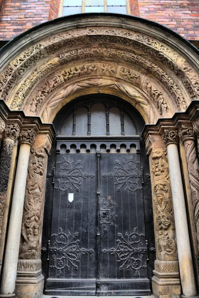 Polonya 'nın Wroclaw (Breslau, Wroclaw) kentindeki farklı turistik yerlerin manzaraları. Stary Rynek