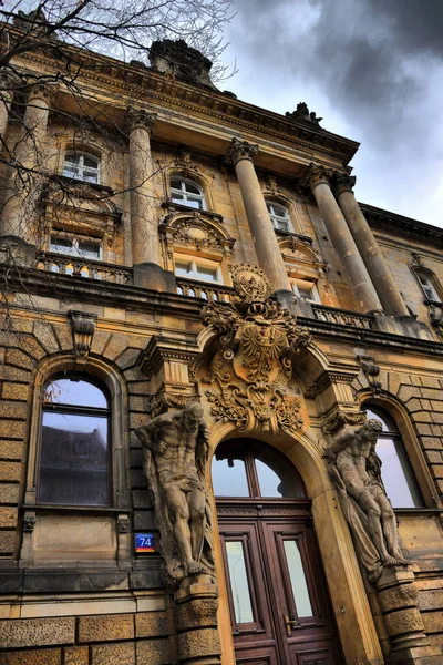 Polonya 'nın Wroclaw (Breslau, Wroclaw) kentindeki farklı turistik yerlerin manzaraları. Stary Rynek