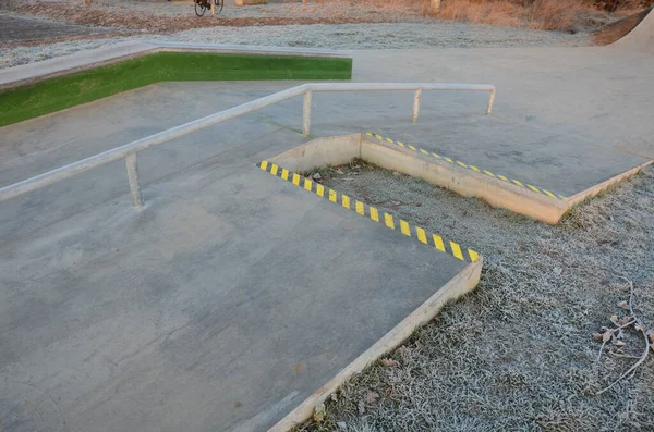 Skateboard Park Con Superficie Cemento Con Ostacoli Calcestruzzo Skateboard Progettato — Foto Stock