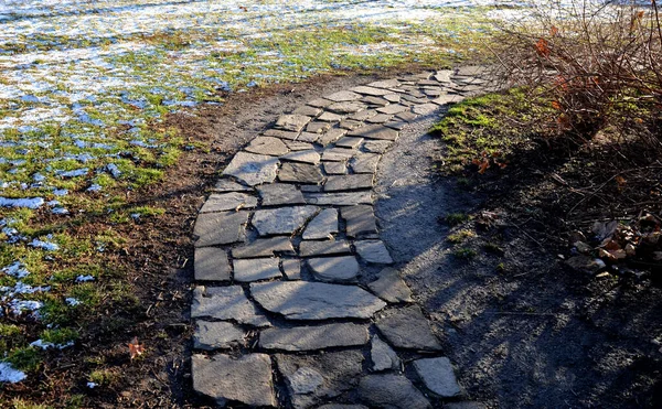 Piedra Gris Jardín Con Camino Natural Piedra Los Arcos Cerca —  Fotos de Stock