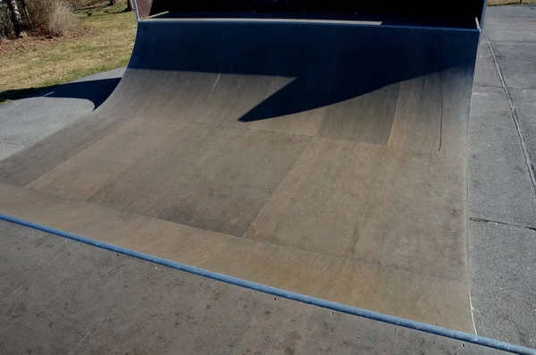 Metal Construction Ramp Skateboarding Serves Platform Riding Inline Scooter Bmx — Stock Photo, Image