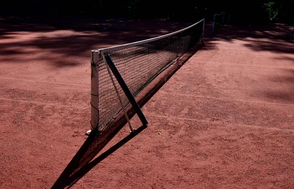 Lapangan Tenis Dengan Permukaan Merah Batu Bata Hancur Tanah Liat — Stok Foto