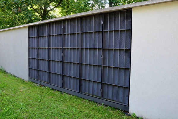 Folding Fence Made Metal Door Parts Plastered Wall Bars Shutters — Φωτογραφία Αρχείου