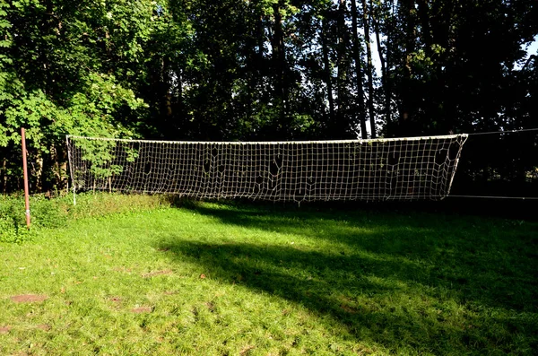 Kumlu Futbol Sahasında Badminton Tenis Kortunda Okulun Bahçesindeki Kır Evinde — Stok fotoğraf