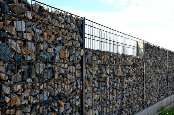 Bouw Van Een Gabion Keerwand Als Onderdeel Van Het Hekwerk — Stockfoto