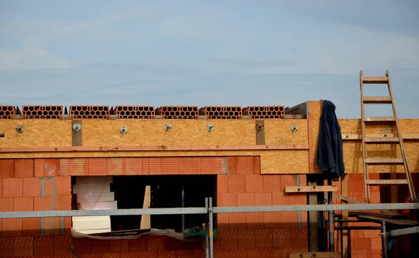 Acabando Las Paredes Perimetrales Con Anillo Hormigón Fortalecer Pared Casa —  Fotos de Stock