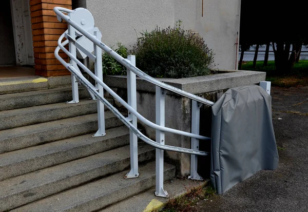 Next Stairs Platform Handrail Wheelchair Users Who Cannot Get Barrier — Φωτογραφία Αρχείου