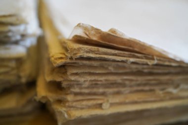 Kaba tahıllı eski kağıt.