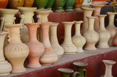 Orta Doğu çömlek kapları geleneksel ürünler pazarı