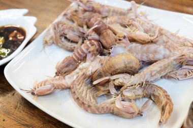 Deniz ürünleri lokantası Mantis karidesi