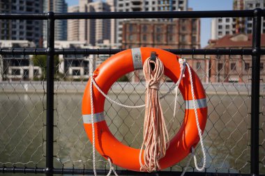 Eski Şangay 'daki harap sanayi tesisleri