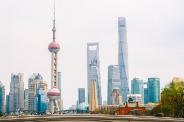 Lujiazui Doğu İnci Kulesi, Şangay Bund