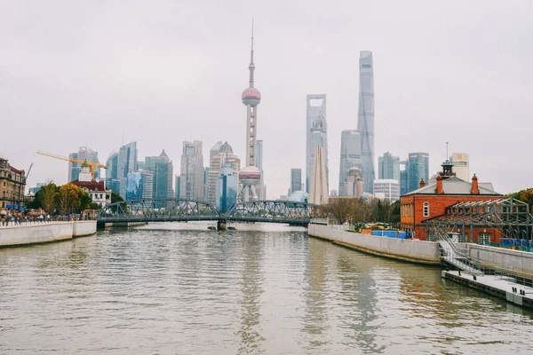Lujiazui Oriental Pearl Tower Shanghai Bund — Stockfoto