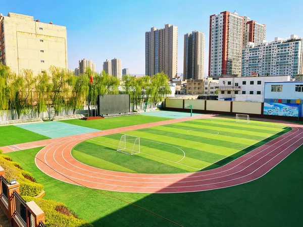 Green Lawn School Football Field Outdoor Zielony Sztuczna Trawa Stadion — Zdjęcie stockowe