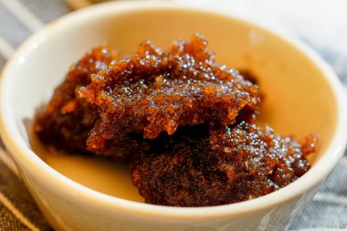 Yıllardır saklanan gül macunu.