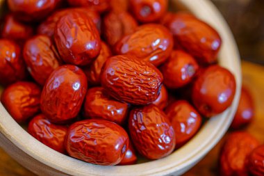 Çin mutfağının malzemeleri küçük jube meyveleridir.