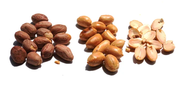 Kacang Panggang Diisolasi Pada Latar Belakang Putih — Stok Foto