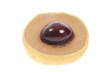 Longan, beyaz arka planda izole edilmiş taze Longan