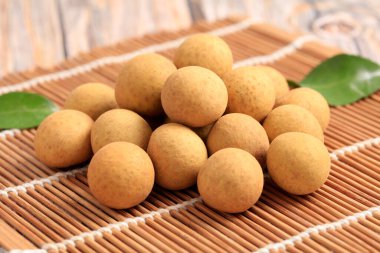 Longan, Longan tahta masada.