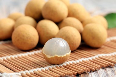 Longan, Longan tahta masada.